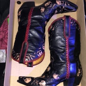 Rare leather skull & crossbones Lucchese.